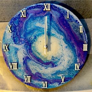 Clocks run from sizes 16”, 12”, 10”, and 4”. Variety of coaster sets, wall hangs